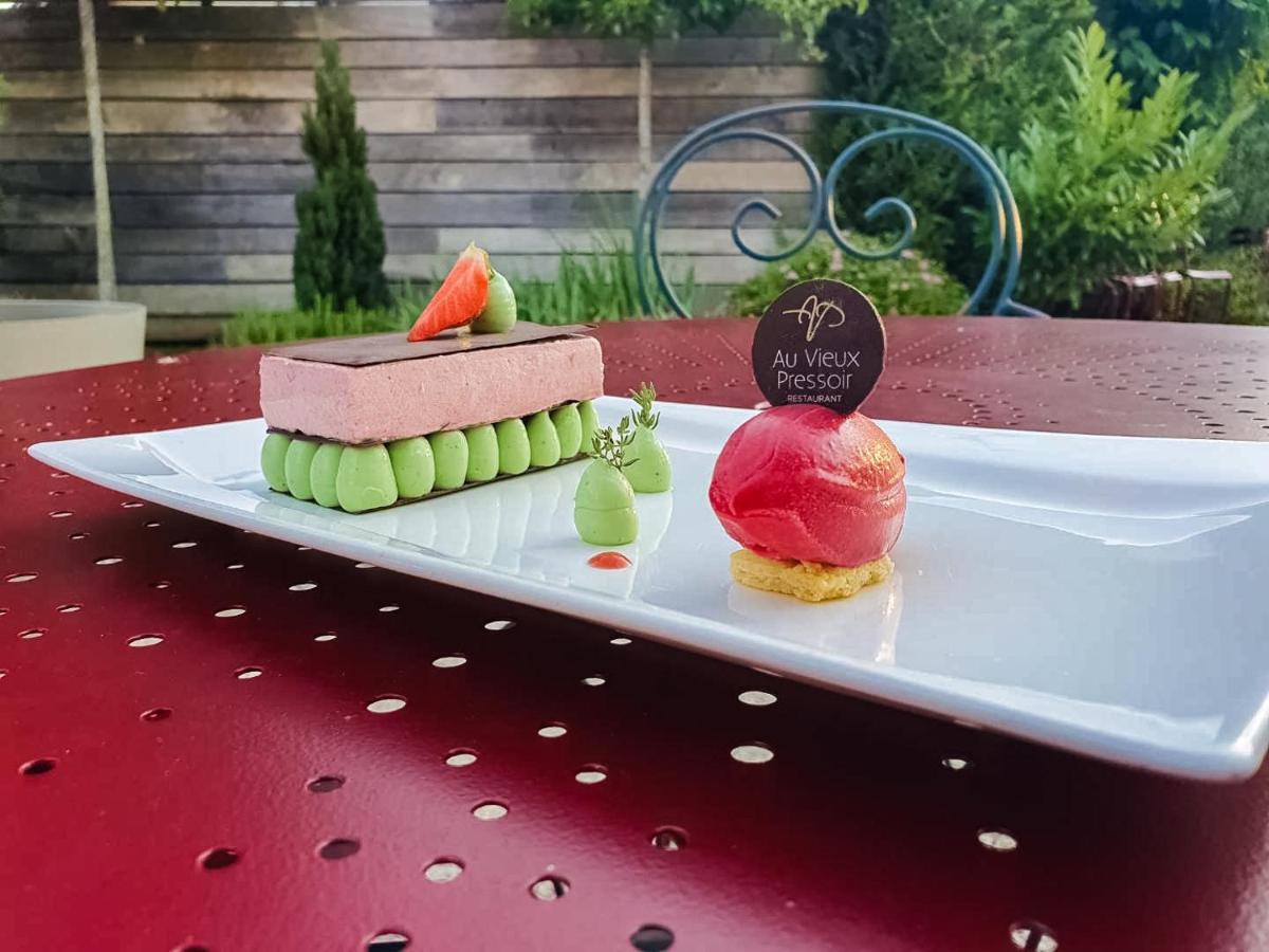 Auberge Du Lac, Sure Hotel Collection By Best Western Mesnil-Saint-Père المظهر الخارجي الصورة