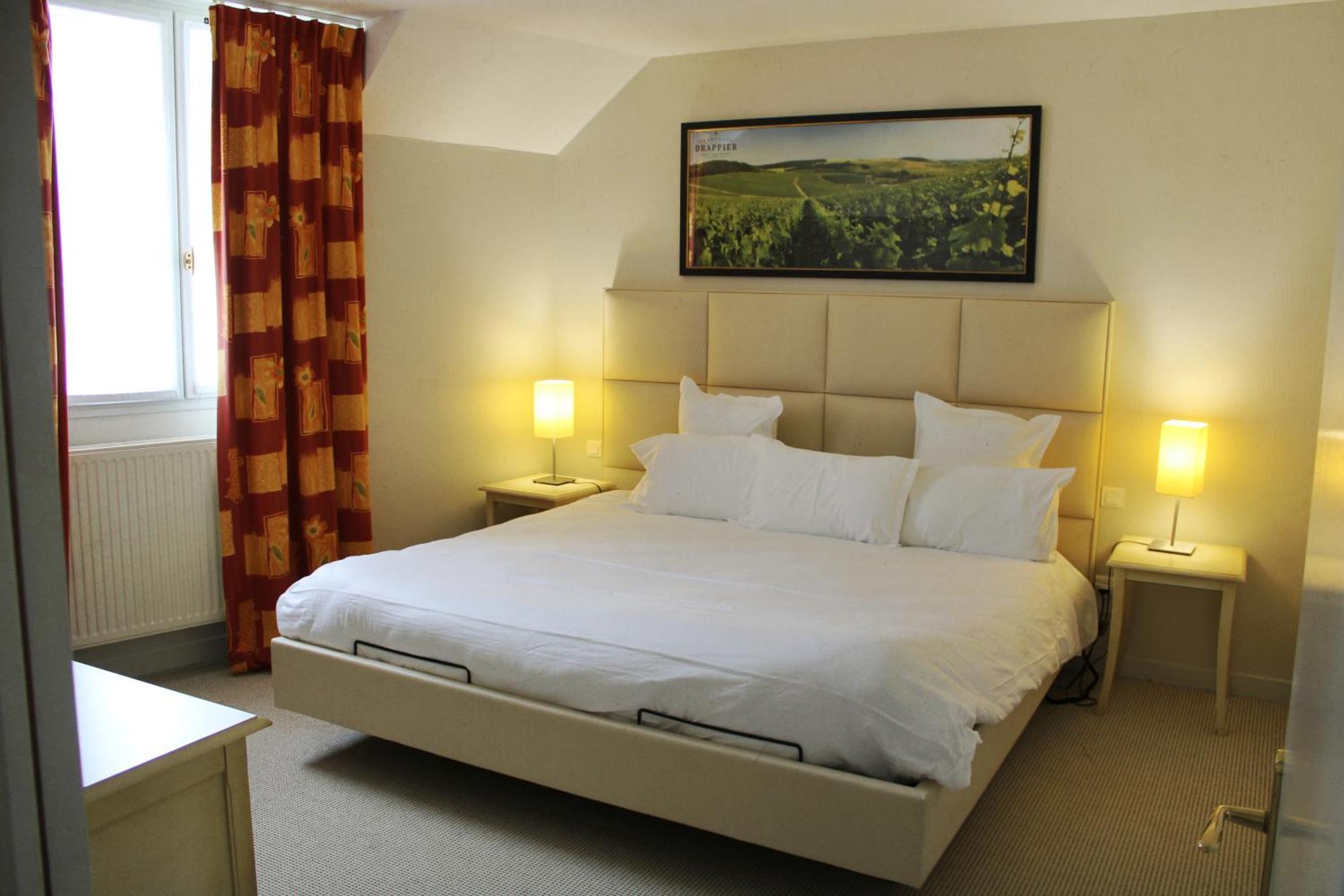 Auberge Du Lac, Sure Hotel Collection By Best Western Mesnil-Saint-Père المظهر الخارجي الصورة