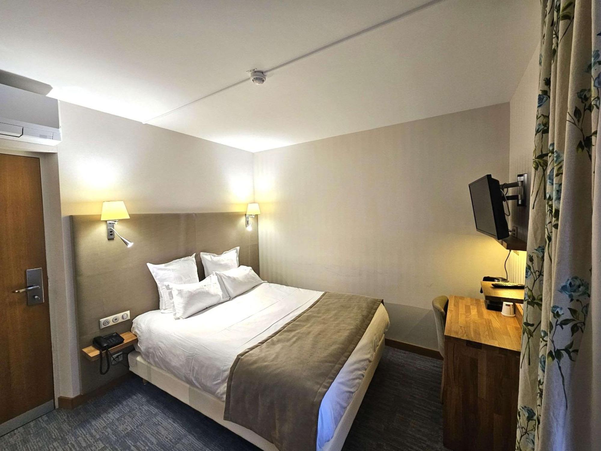 Auberge Du Lac, Sure Hotel Collection By Best Western Mesnil-Saint-Père المظهر الخارجي الصورة
